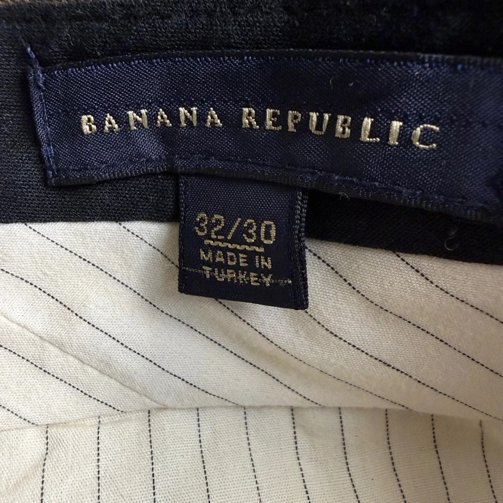 Banana Republic 100 % Wool Dress Pants Men 32x30 Brown Lightweight Relaxed Fit